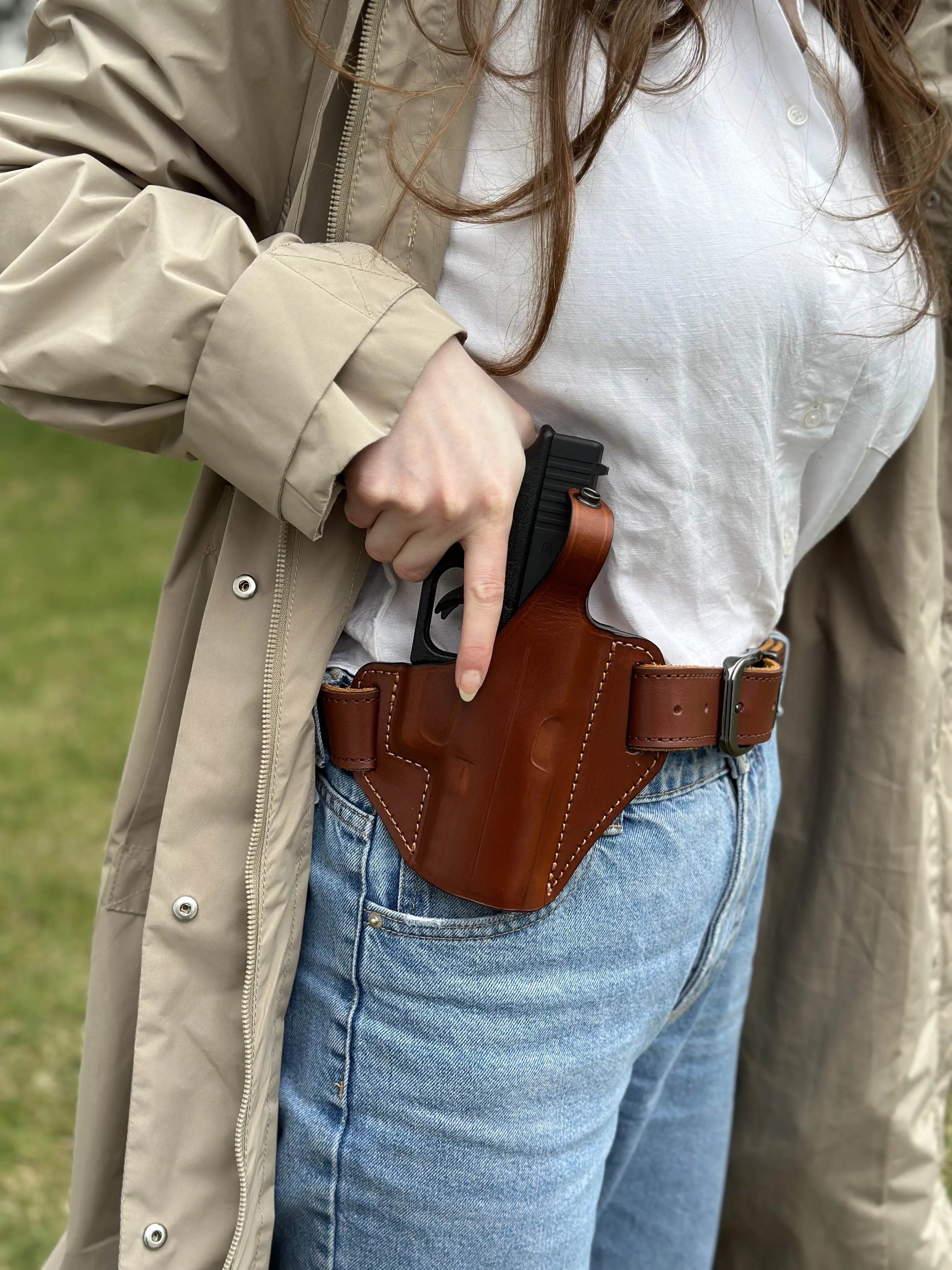 C601 Comfortable Leather Belt Holster - It. 34